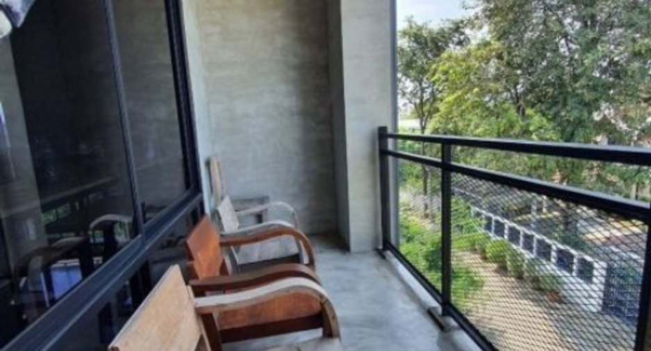 For rent and for sale 4 bedrooms retail Space in Chatuchak, Bangkok