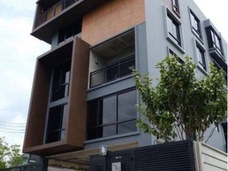 出租 和 出售 4 卧室 商业空间 在 Chatuchak, 曼谷