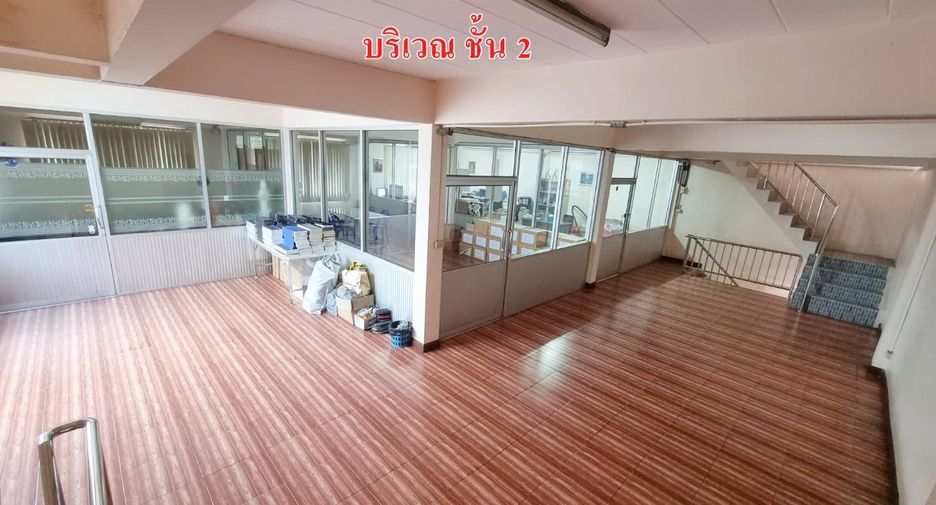 Gewerbefläche zum Kauf mit 4 Zimmer in Sam Khok, Pathum Thani