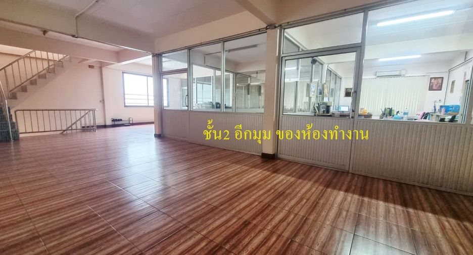 Gewerbefläche zum Kauf mit 4 Zimmer in Sam Khok, Pathum Thani