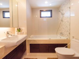 For rent 2 bed serviced apartment in Watthana, Bangkok