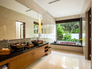 For rent 4 bedrooms villa in Mueang Phuket, Phuket