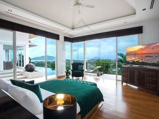 For rent 4 bedrooms villa in Mueang Phuket, Phuket
