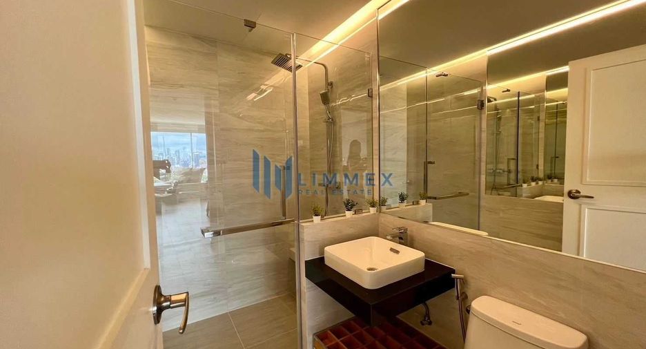 For rent そして for sale 4 Beds condo in Khlong Toei, Bangkok