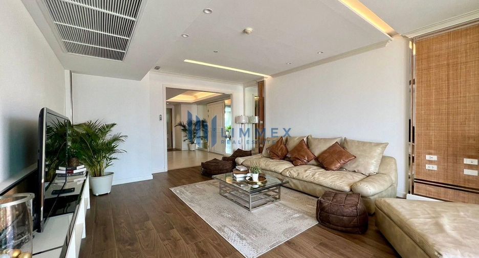 For rent そして for sale 4 Beds condo in Khlong Toei, Bangkok