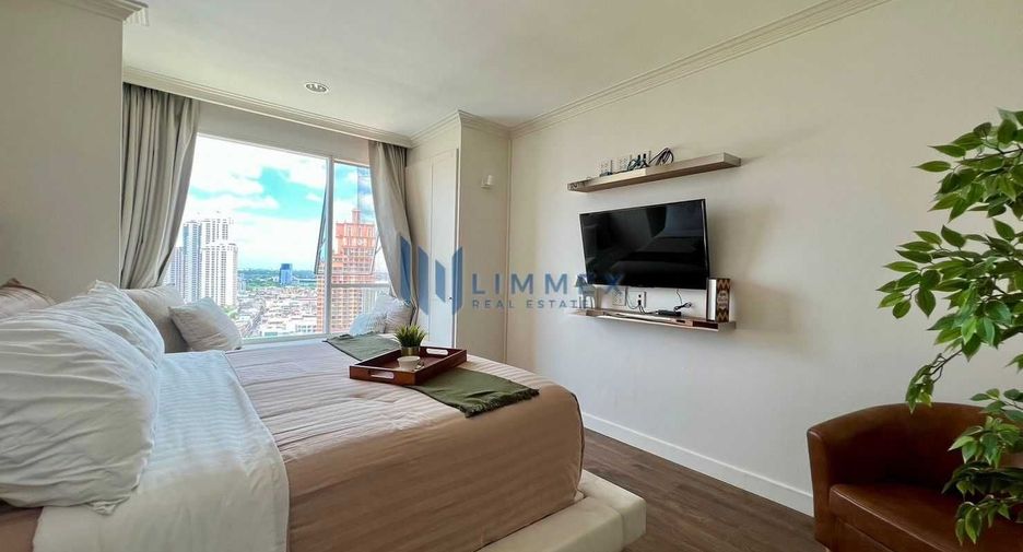 For rent そして for sale 4 Beds condo in Khlong Toei, Bangkok