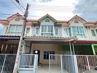 For sale 2 Beds townhouse in Sam Phran, Nakhon Pathom