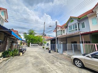 For sale 2 Beds townhouse in Sam Phran, Nakhon Pathom
