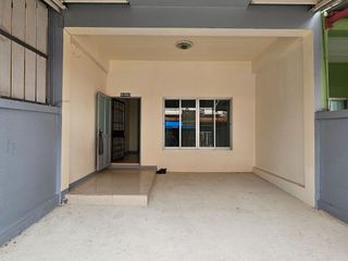 For sale 2 Beds townhouse in Sam Phran, Nakhon Pathom