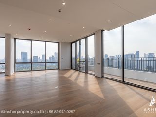 For sale 3 bedrooms condo in Pathum Wan, Bangkok