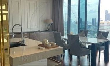 For rent 3 bedrooms condo in Khlong Toei, Bangkok