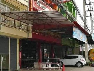 For rent 3 Beds retail Space in Mueang Chiang Mai, Chiang Mai