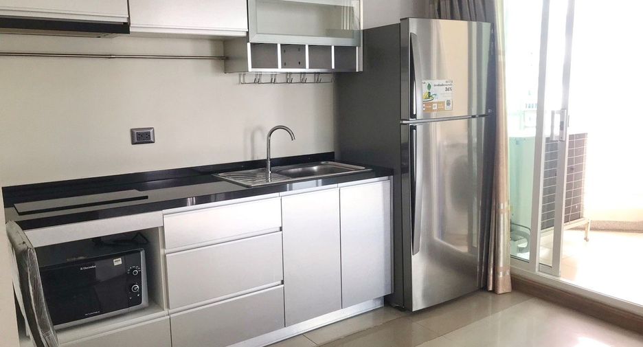 For sale 2 ベッドルーム condo in Huai Khwang, Bangkok