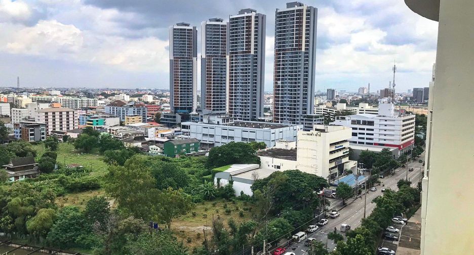 For sale 2 ベッドルーム condo in Huai Khwang, Bangkok