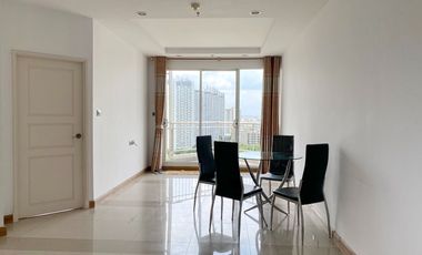 Condo en venta de 2 habitaciones en Huai Khwang, Bangkok
