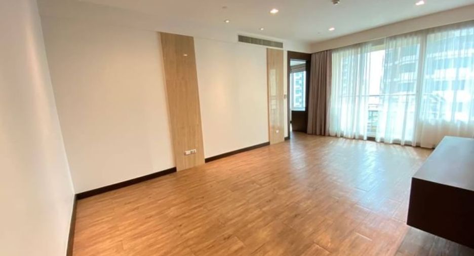 Wohnung zur Miete mit 3 Zimmer in Khlong Toei, Bangkok
