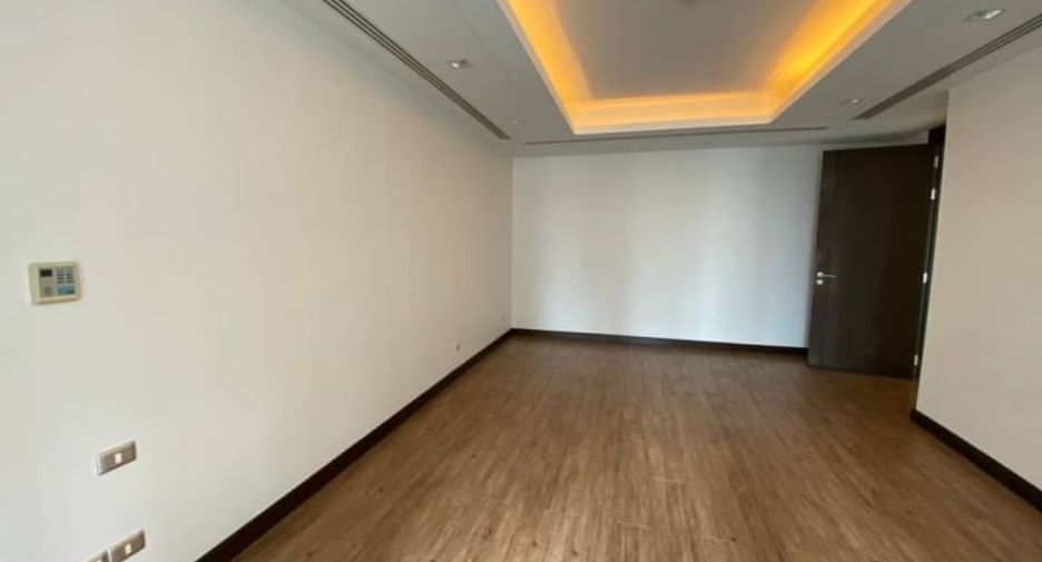 Wohnung zur Miete mit 3 Zimmer in Khlong Toei, Bangkok