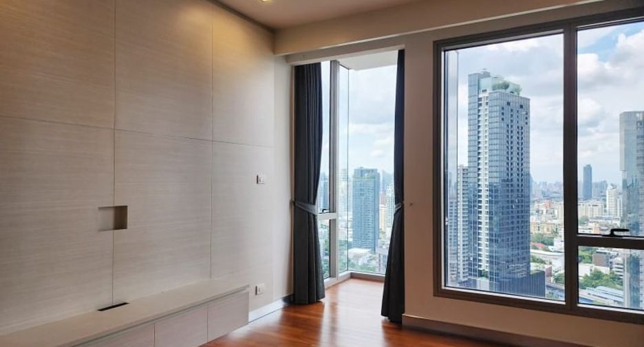 Wohnung zur Miete mit 3 Zimmer in Khlong Toei, Bangkok