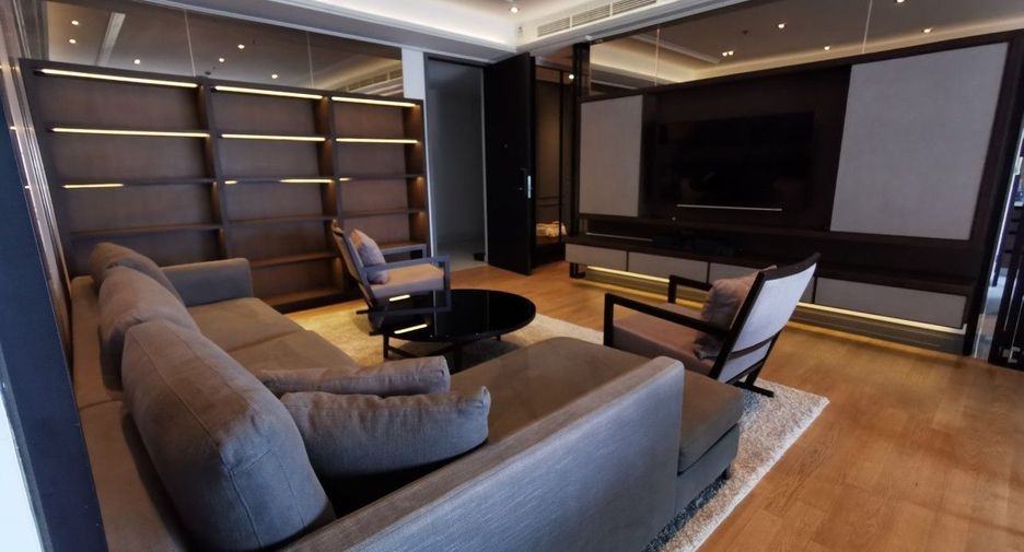 Condo en venta de 2 habitaciones en Khlong Toei, Bangkok