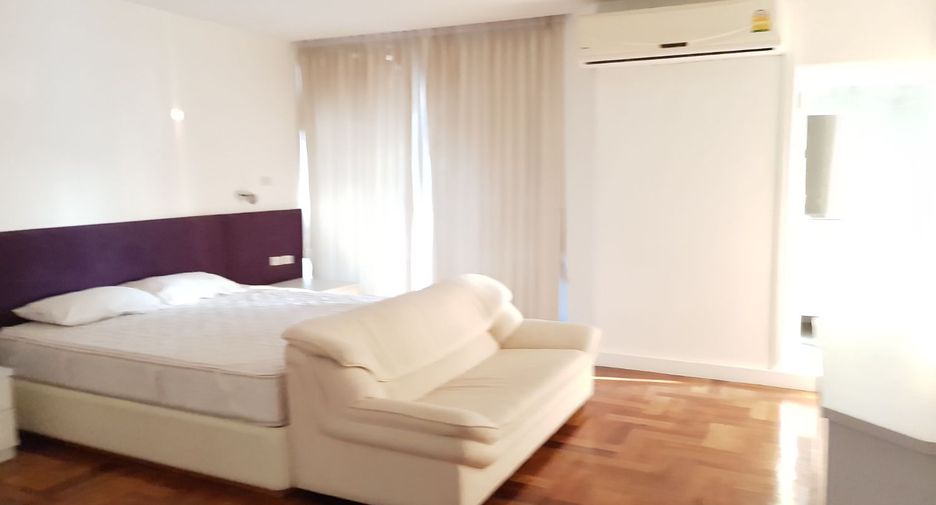 Condo en alquiler de 3 habitaciones en Watthana, Bangkok