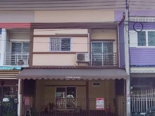 For sale 3 Beds[JA] townhouse in Krathum Baen, Samut Sakhon