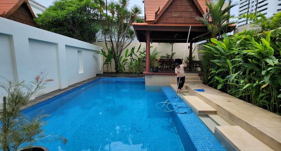 For rent 4 ベッドルーム house in Watthana, Bangkok