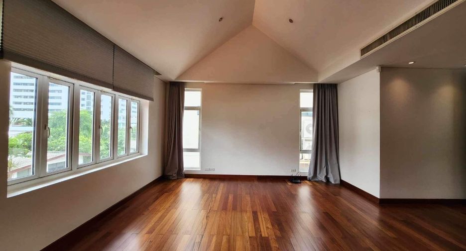 For rent 4 ベッドルーム house in Watthana, Bangkok