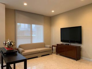 For rent and for sale 5 bed townhouse in Khan Na Yao, Bangkok