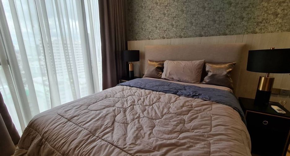 For rent 2 bedrooms condo in Khlong Toei, Bangkok