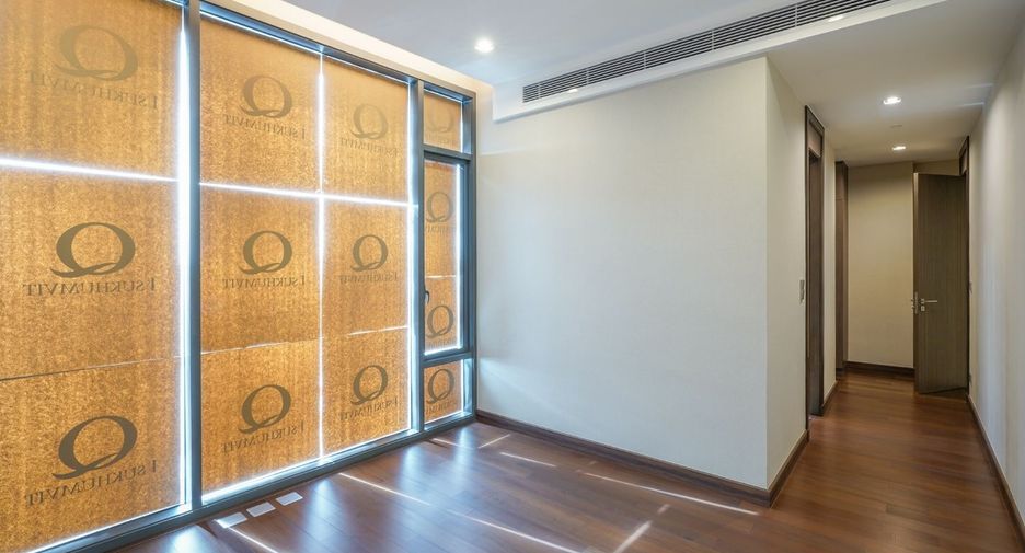 Condo en venta de 4 habitaciones en Khlong Toei, Bangkok