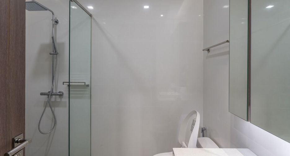 Condo en venta de 4 habitaciones en Khlong Toei, Bangkok