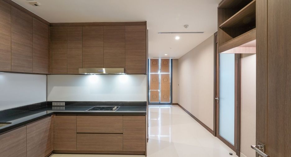 Condo en venta de 4 habitaciones en Khlong Toei, Bangkok