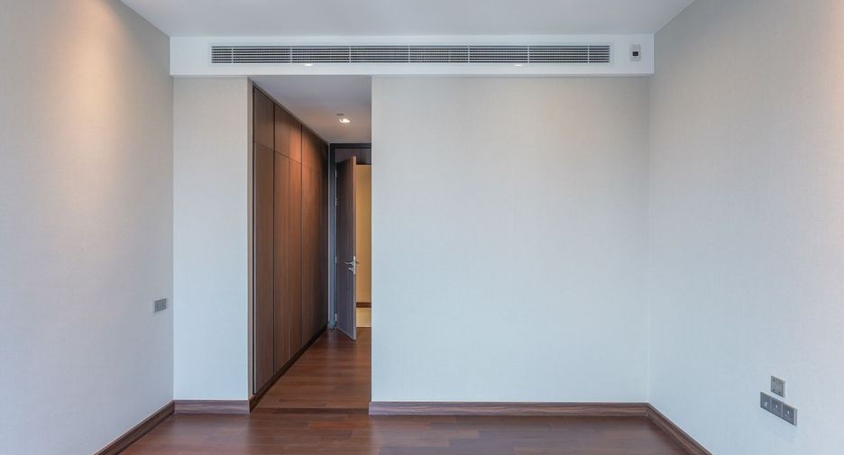 Condo en venta de 4 habitaciones en Khlong Toei, Bangkok