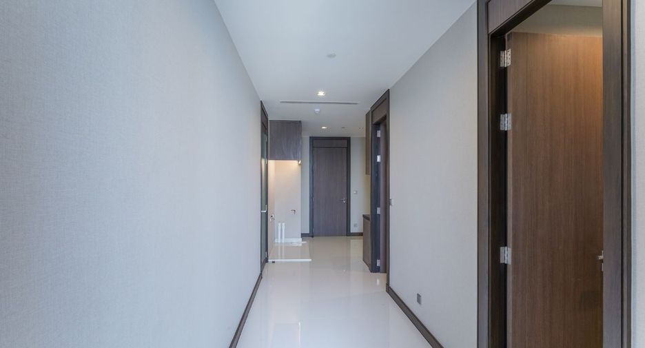 Condo en venta de 4 habitaciones en Khlong Toei, Bangkok
