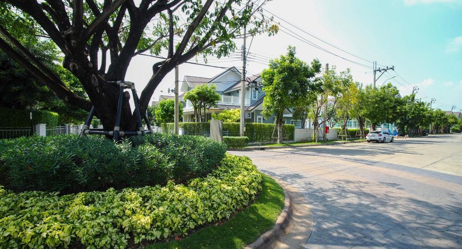 Haus zum Kauf mit 3 Zimmer in Khlong Sam Wa, Bangkok
