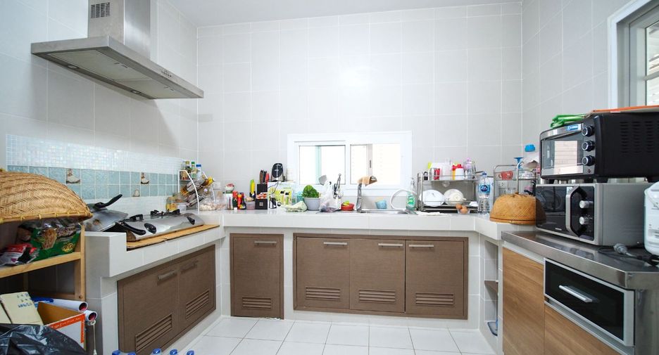 Haus zum Kauf mit 3 Zimmer in Khlong Sam Wa, Bangkok
