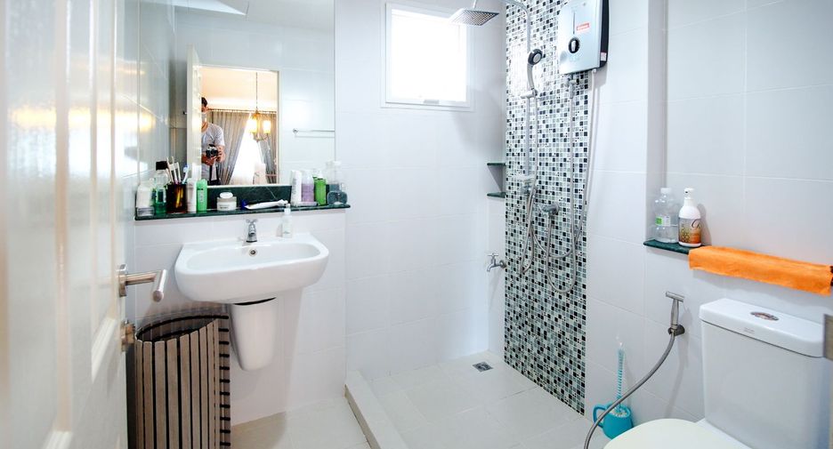 Haus zum Kauf mit 3 Zimmer in Khlong Sam Wa, Bangkok