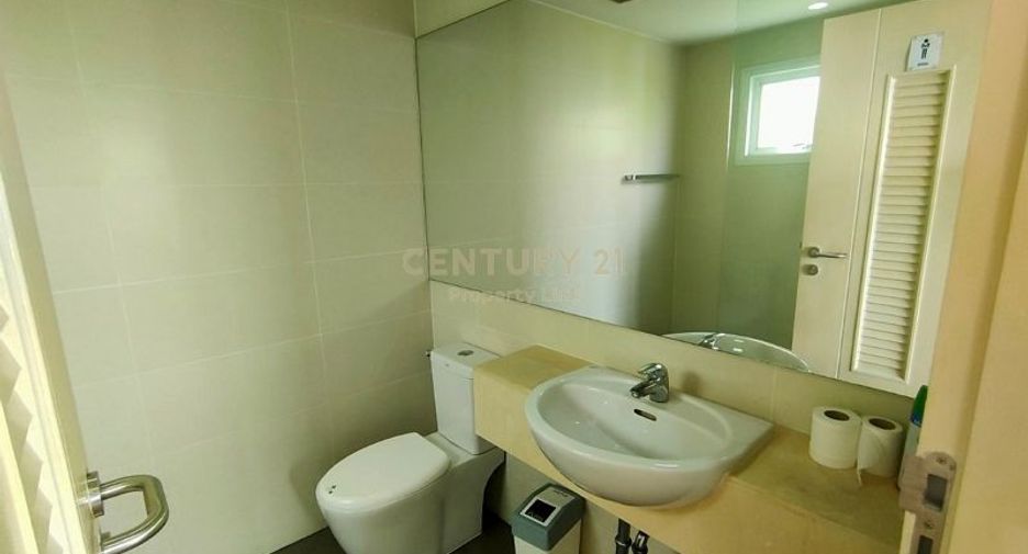 For rent 3 bedrooms townhouse in Chatuchak, Bangkok
