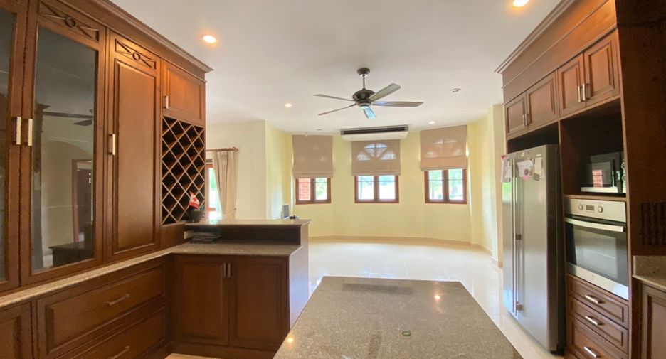 Villa en venta de 3 habitaciones en San Sai, Chiang Mai