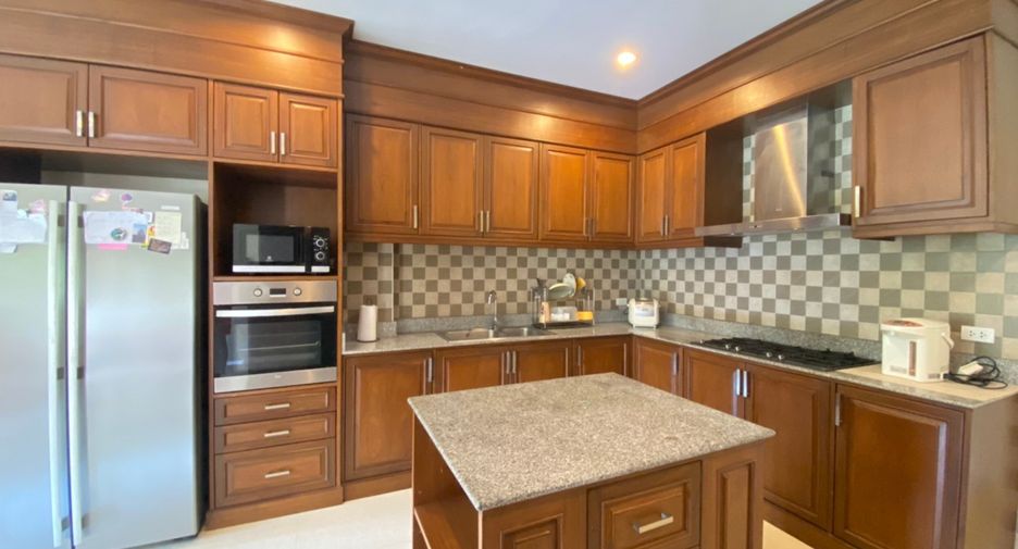Villa en venta de 3 habitaciones en San Sai, Chiang Mai