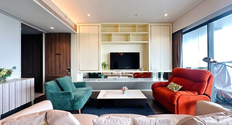 For rent and for sale 3 bedrooms condo in Watthana, Bangkok