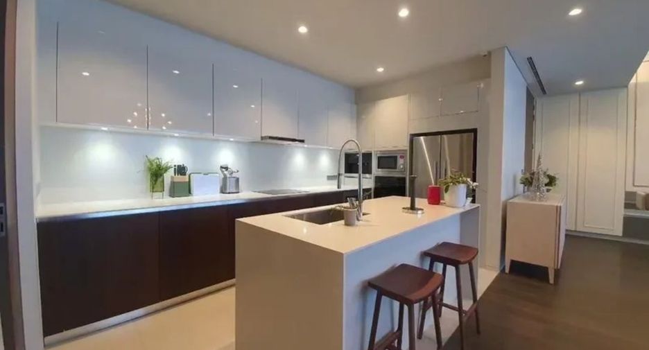 For rent and for sale 3 bedrooms condo in Watthana, Bangkok