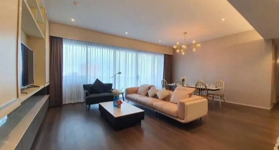 For rent and for sale 3 bedrooms condo in Watthana, Bangkok