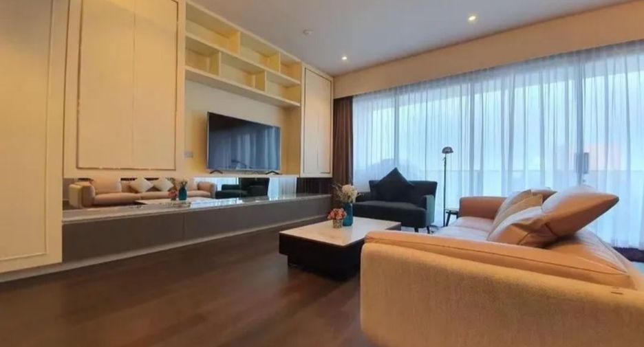 For rent and for sale 3 bedrooms condo in Watthana, Bangkok