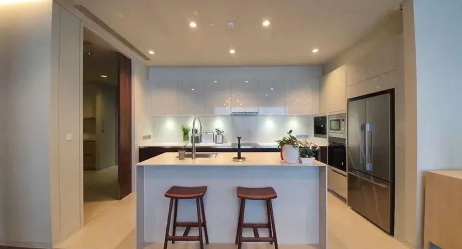 For rent and for sale 3 bedrooms condo in Watthana, Bangkok