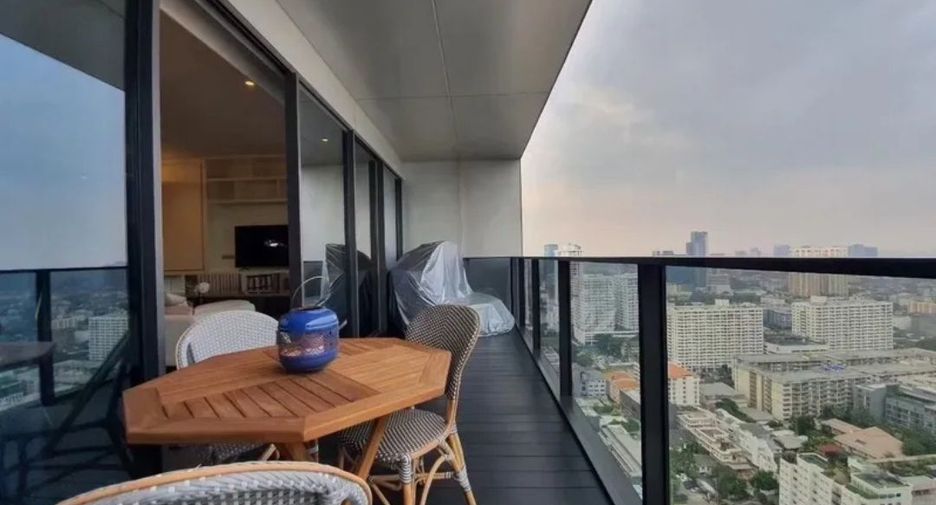 For rent and for sale 3 bedrooms condo in Watthana, Bangkok