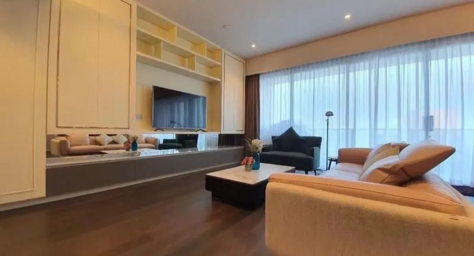For rent and for sale 3 bedrooms condo in Watthana, Bangkok