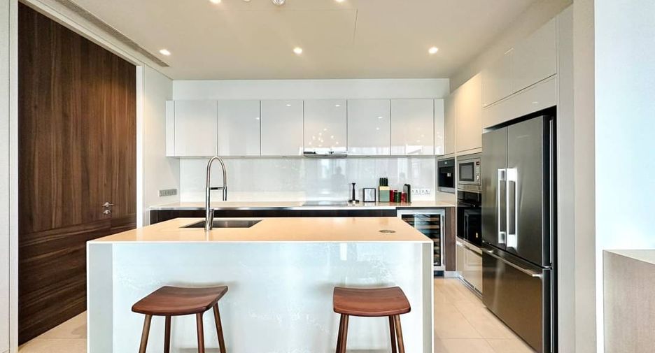For rent and for sale 3 bedrooms condo in Watthana, Bangkok
