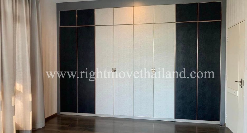 For sale 4 ベッドルーム house in Bang Phli, Samut Prakan