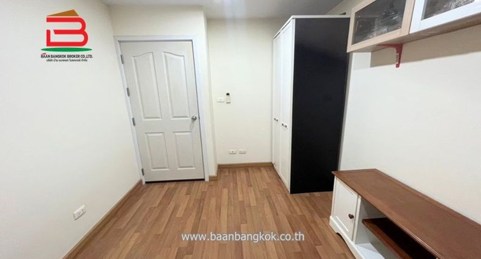For sale 3 bedrooms townhouse in Prawet, Bangkok